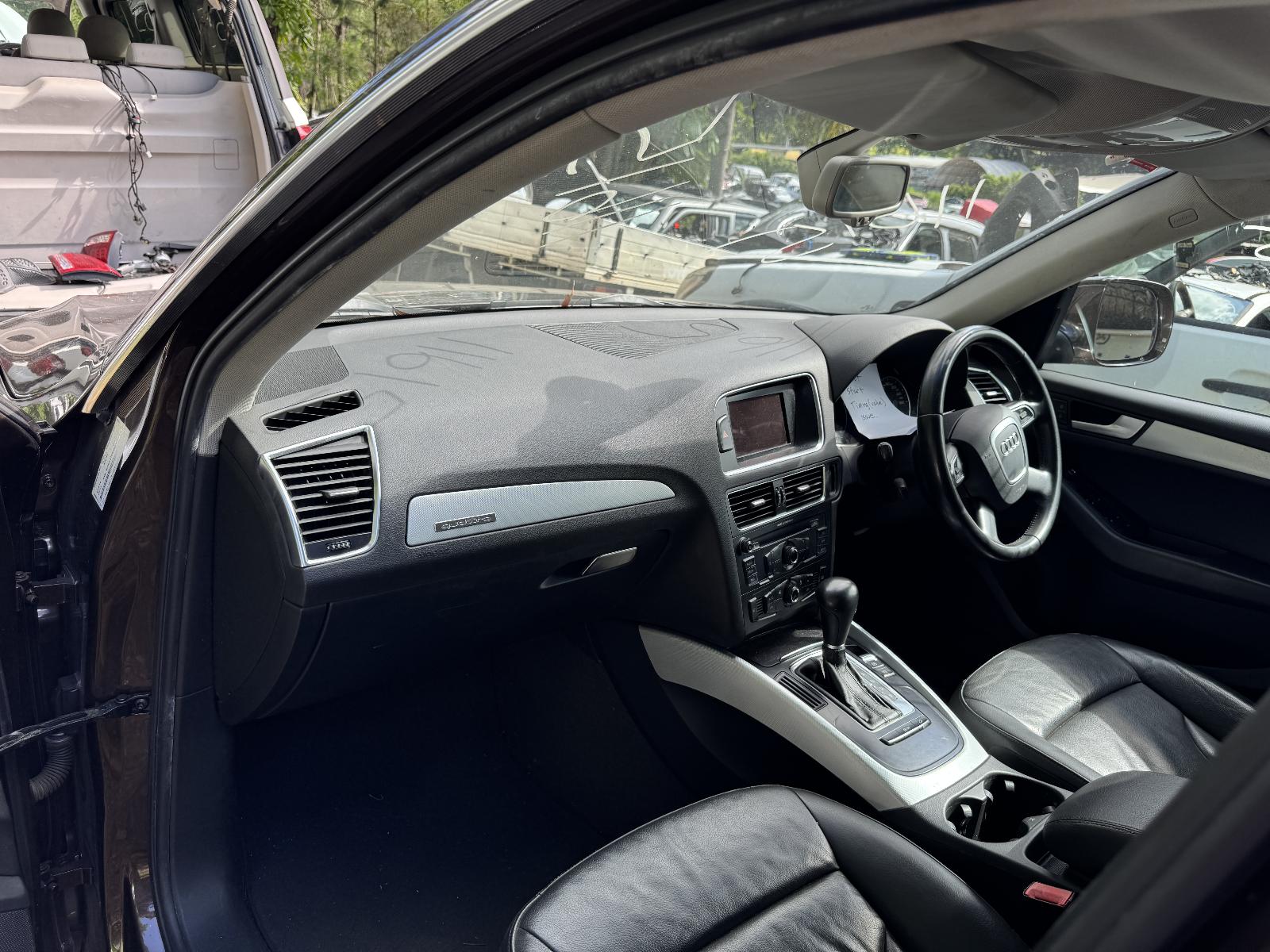 View AUDI Q5 2011 5 Door Station Wagon Breaking