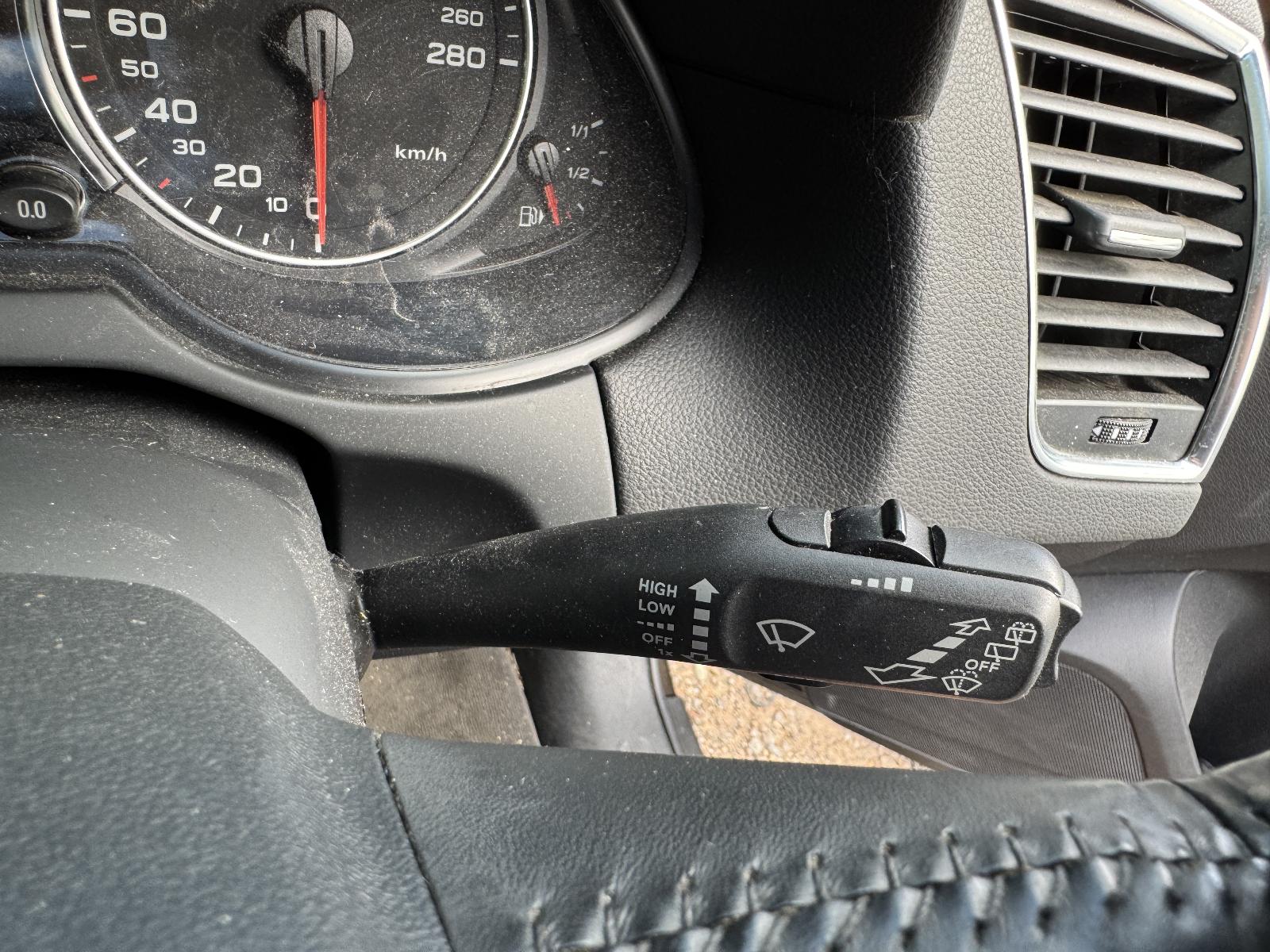 View AUDI Q5 2011 5 Door Station Wagon Breaking