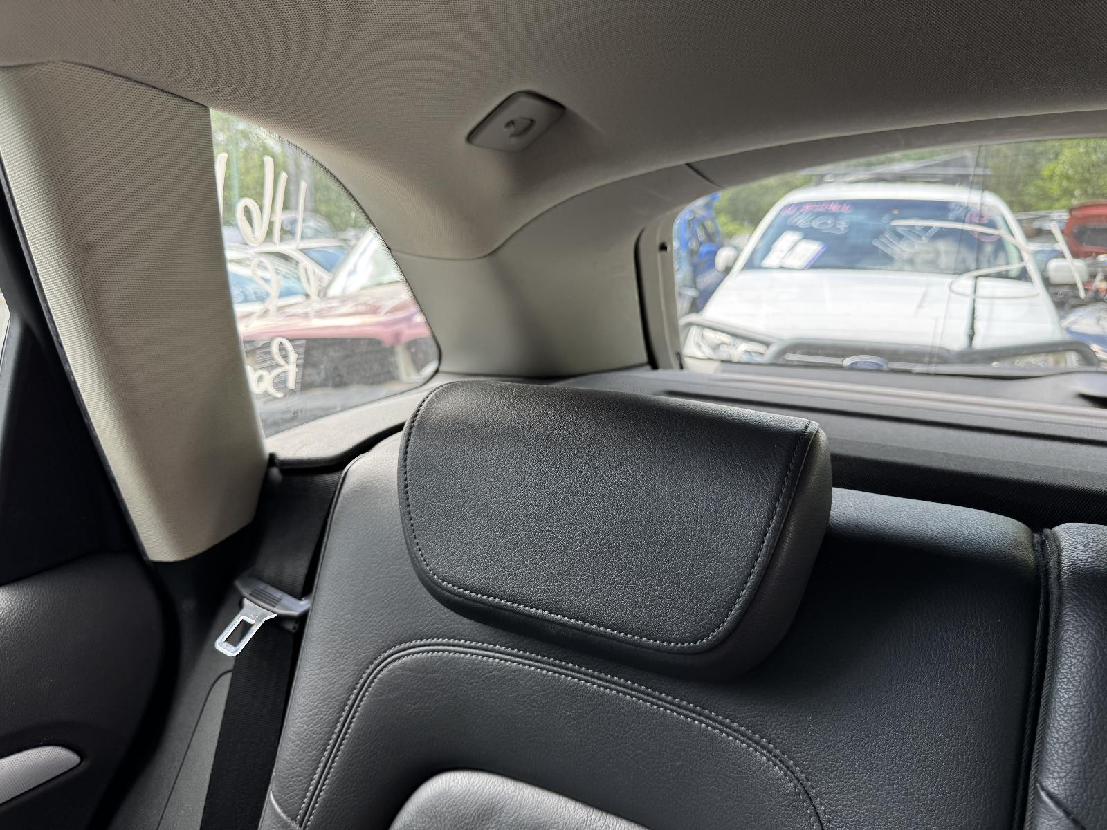 View AUDI Q5 2011 5 Door Station Wagon Breaking
