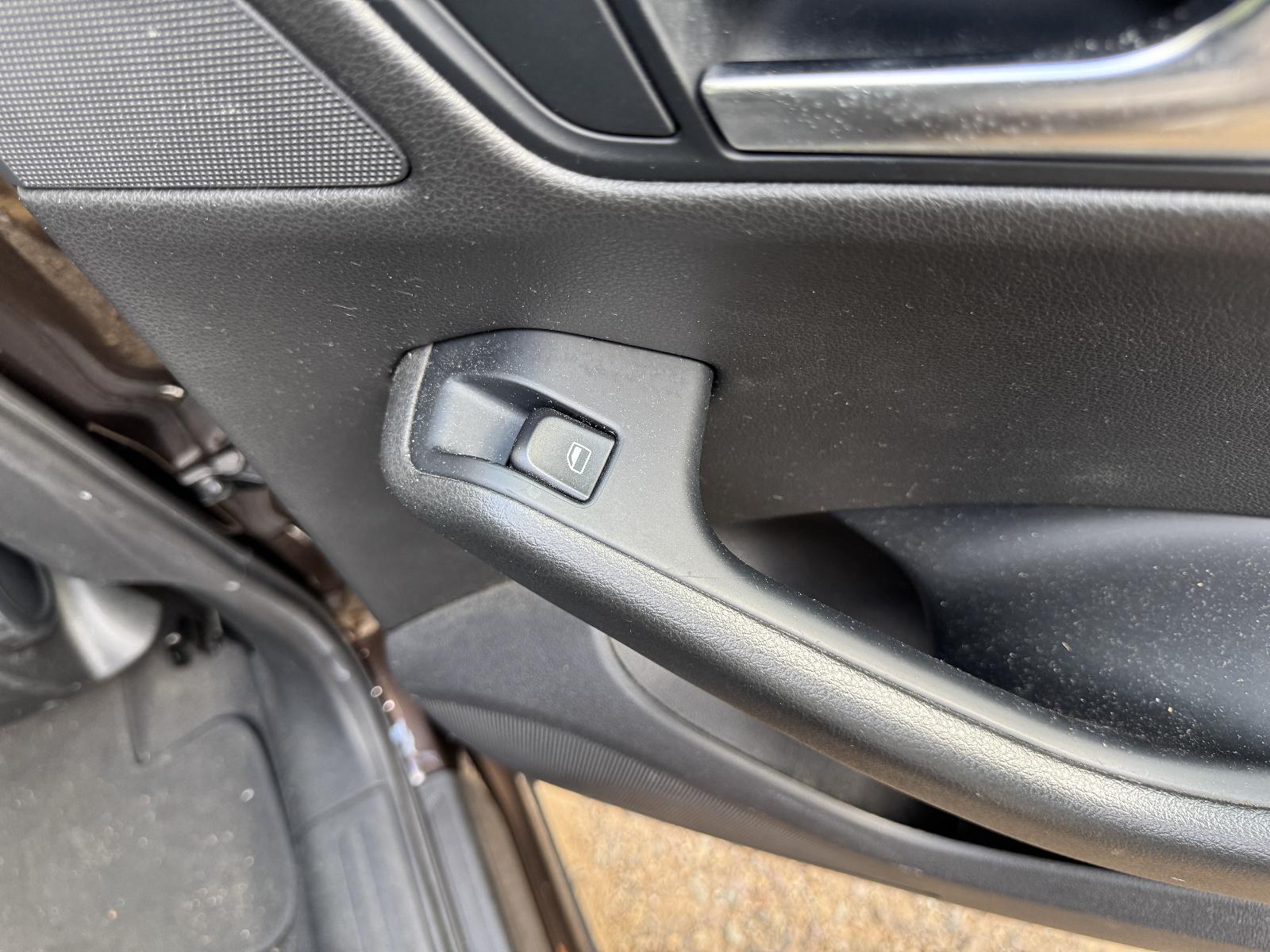 View AUDI Q5 2011 5 Door Station Wagon Breaking