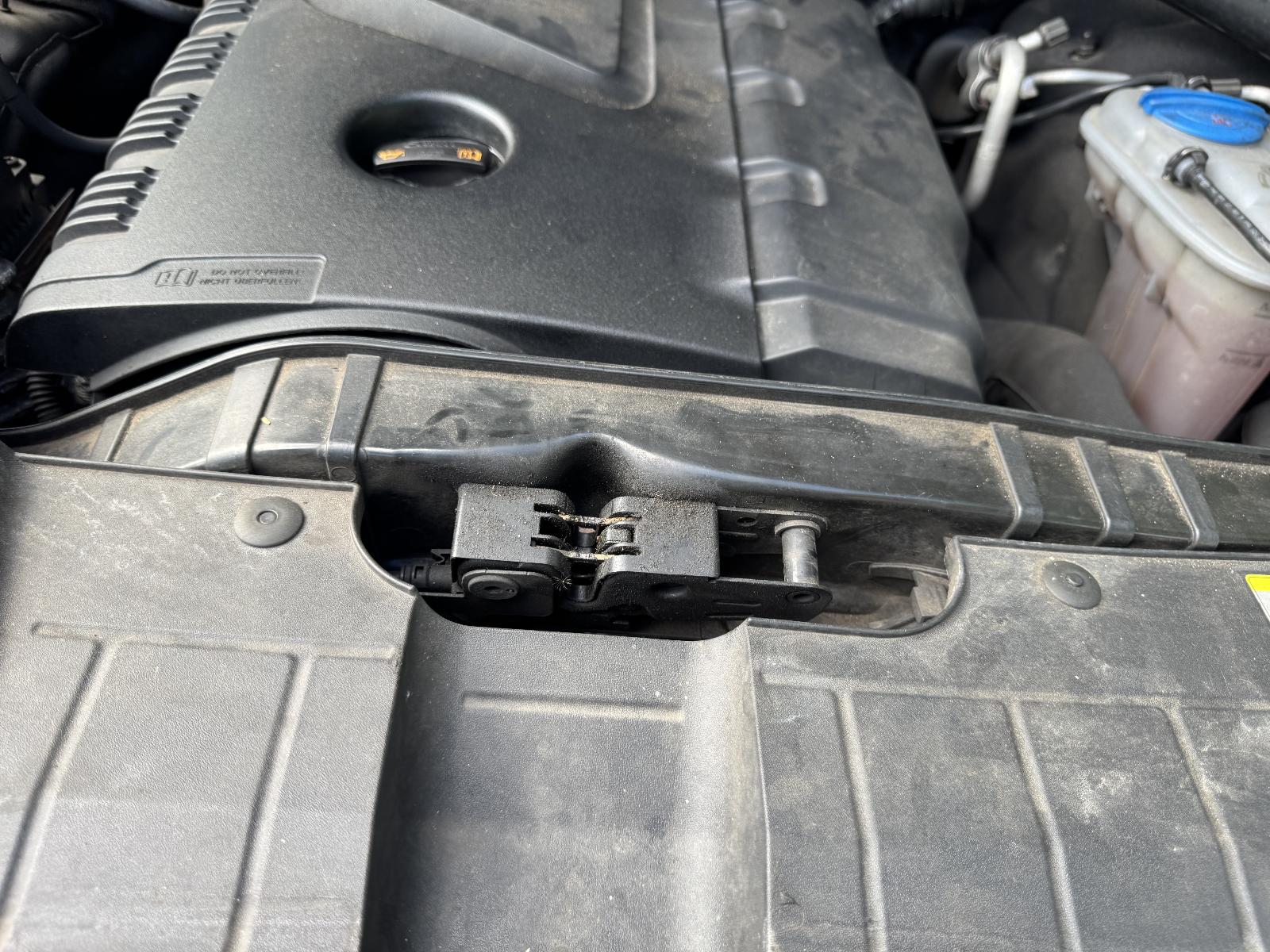 View AUDI Q5 2011 5 Door Station Wagon Breaking