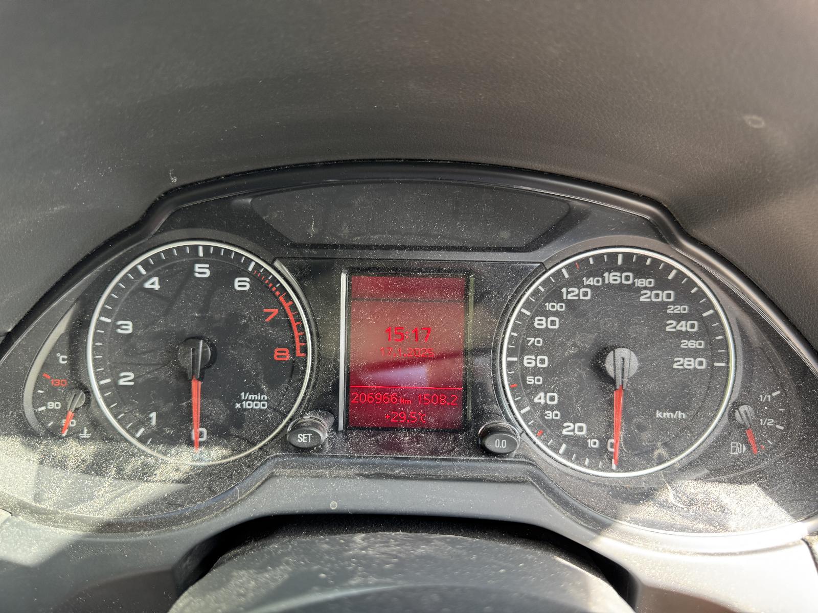 View AUDI Q5 2011 5 Door Station Wagon Breaking