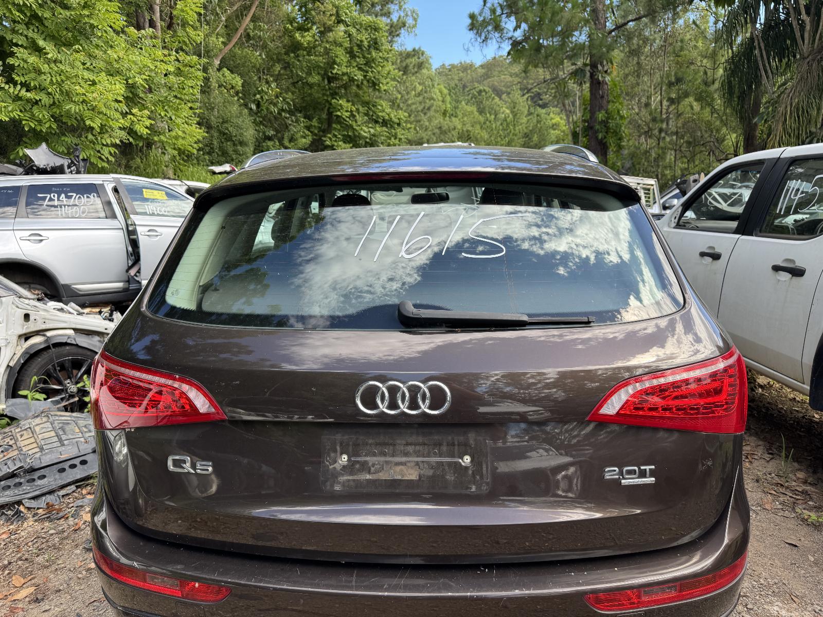 View AUDI Q5 2011 5 Door Station Wagon Breaking