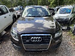 View AUDI Q5 2011 5 Door Station Wagon Breaking