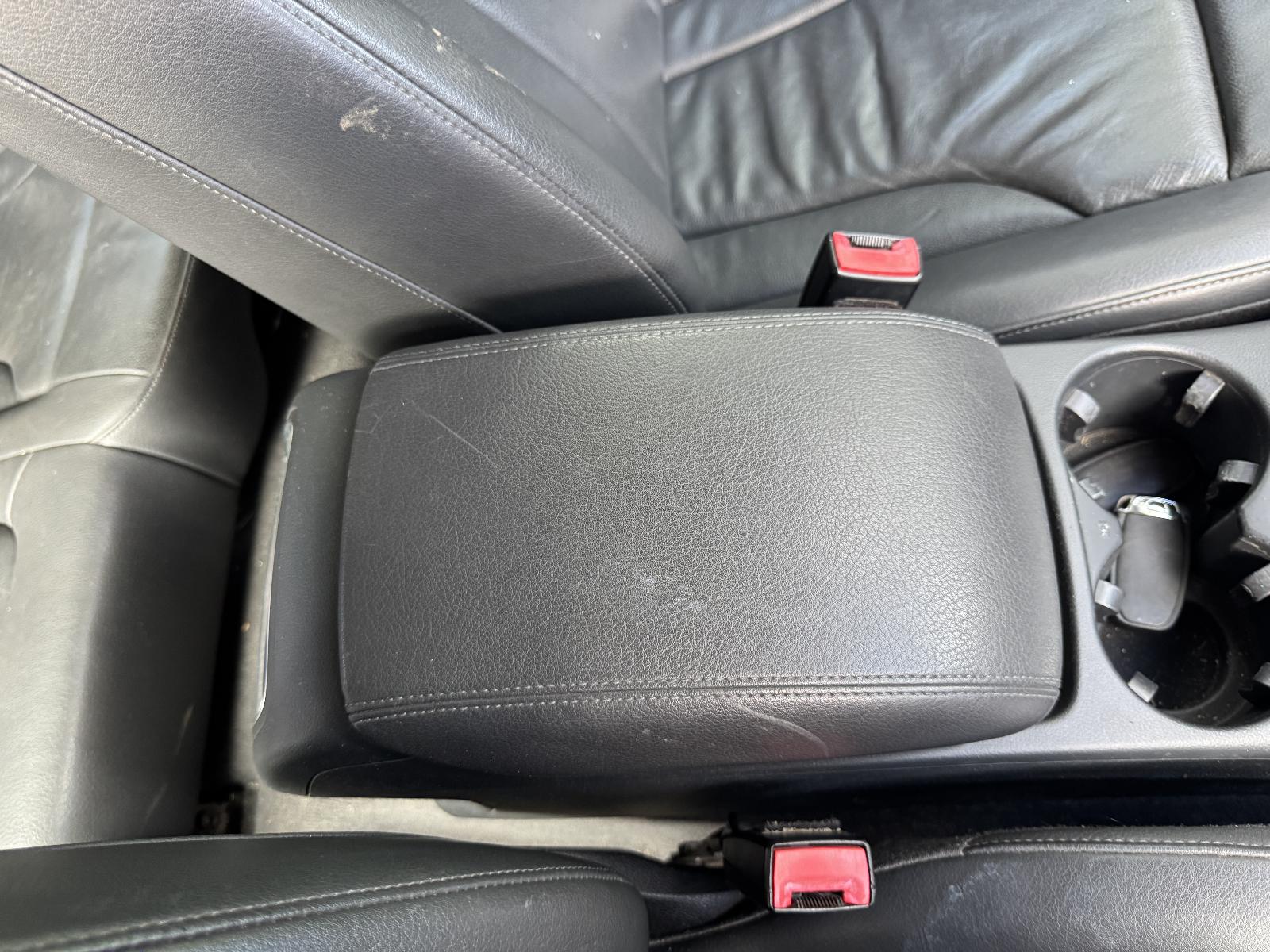 View AUDI Q5 2011 5 Door Station Wagon Breaking