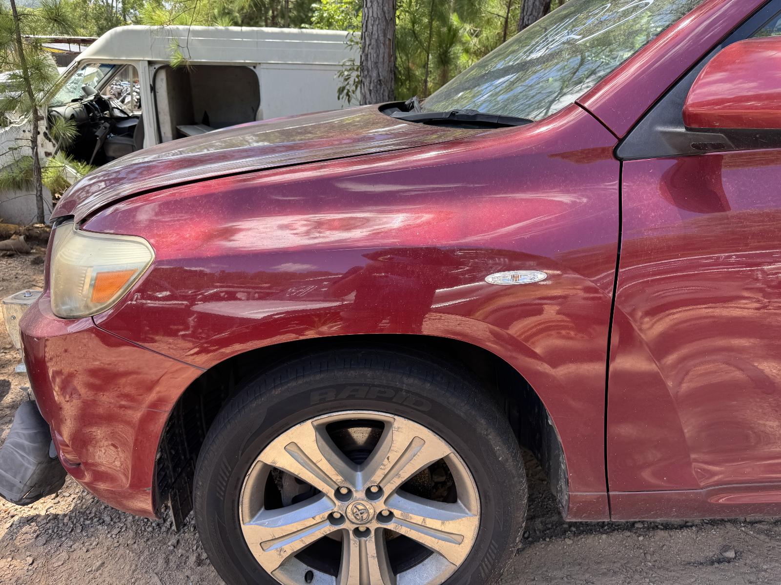 View TOYOTA KLUGER 2007 4 Door Station Wagon Breaking