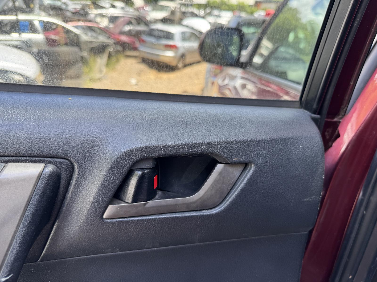 View TOYOTA KLUGER 2007 4 Door Station Wagon Breaking
