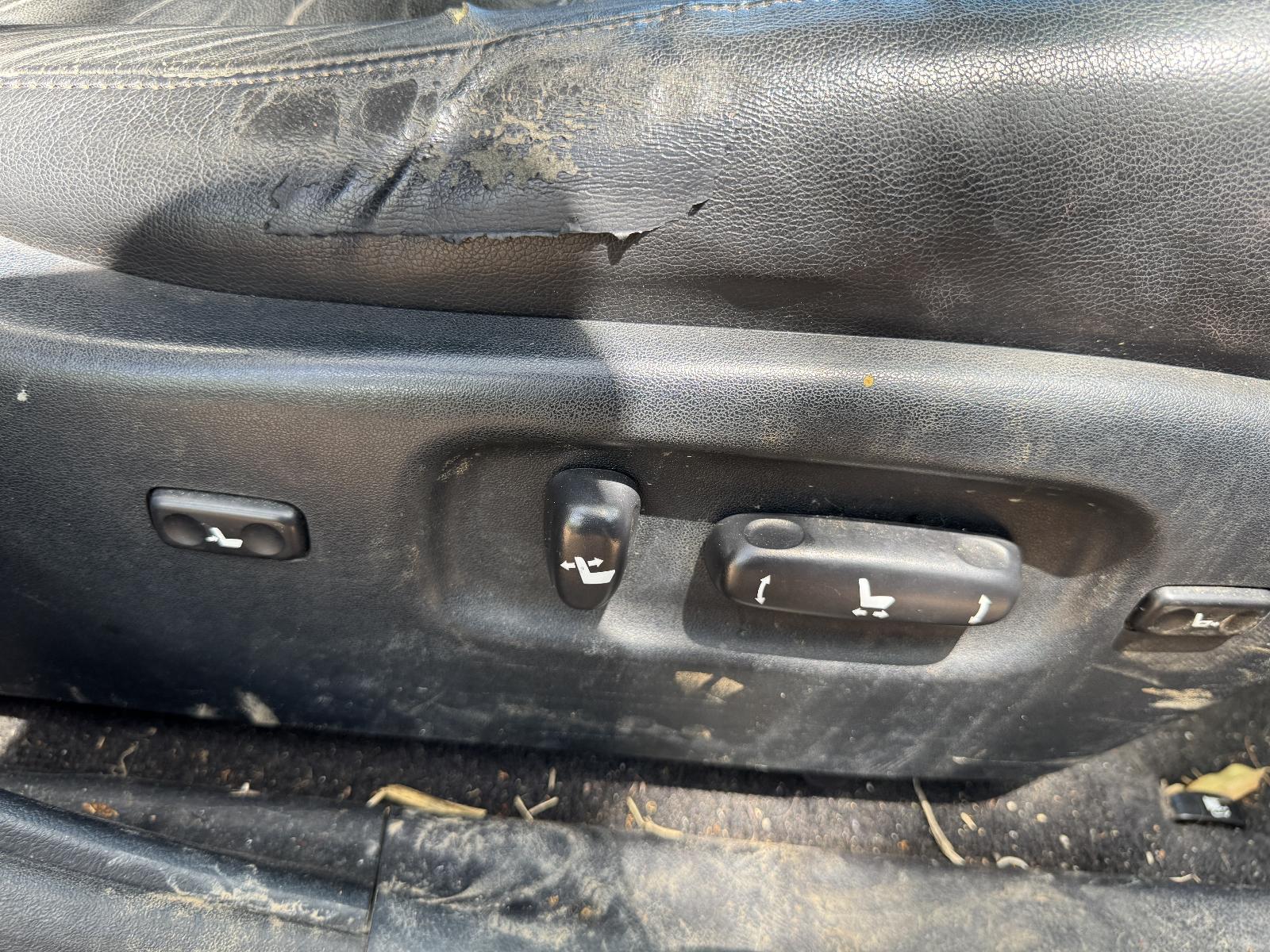 View TOYOTA KLUGER 2007 4 Door Station Wagon Breaking
