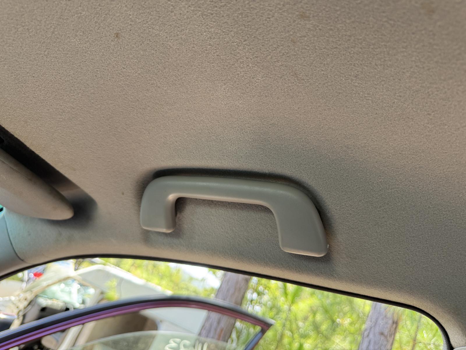 View TOYOTA KLUGER 2007 4 Door Station Wagon Breaking