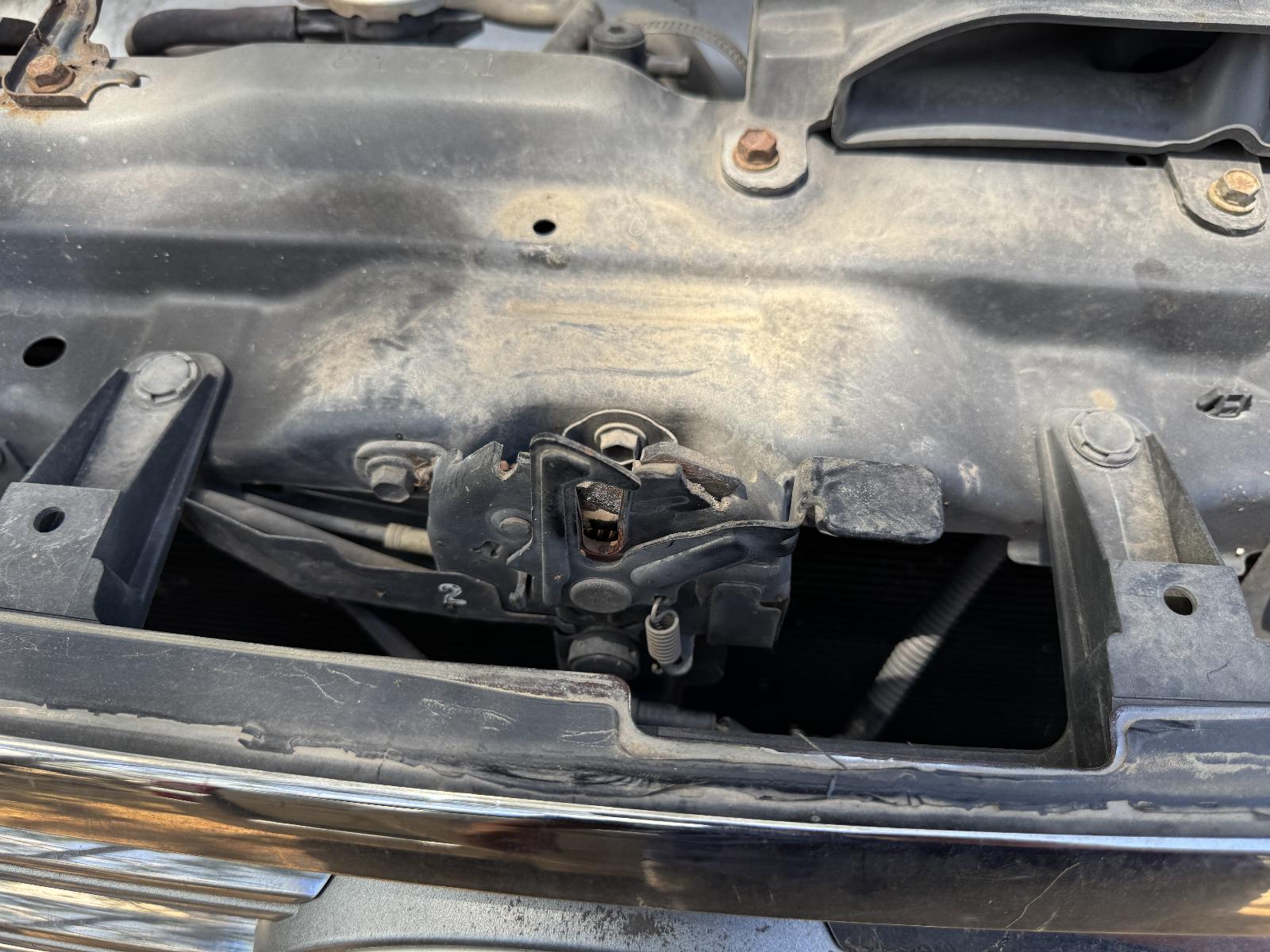 View TOYOTA KLUGER 2007 4 Door Station Wagon Breaking