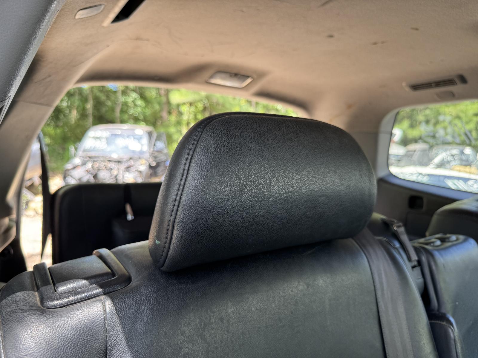 View TOYOTA KLUGER 2007 4 Door Station Wagon Breaking