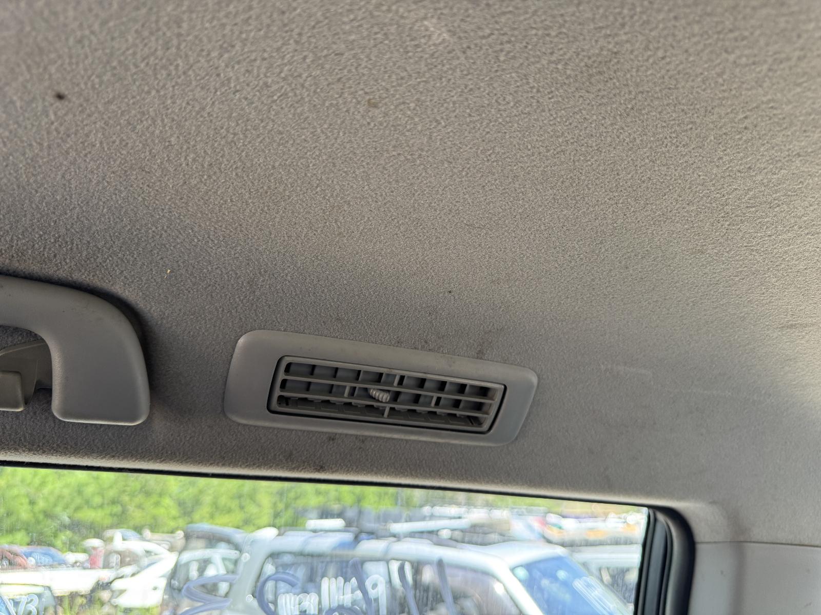View TOYOTA KLUGER 2007 4 Door Station Wagon Breaking