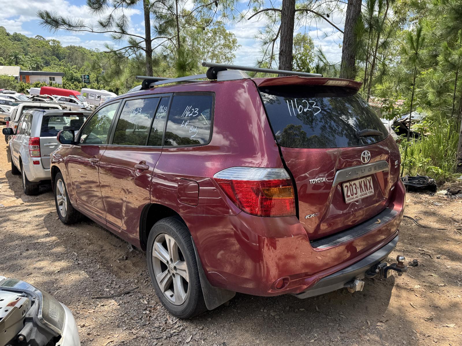 View TOYOTA KLUGER 2007 4 Door Station Wagon Breaking
