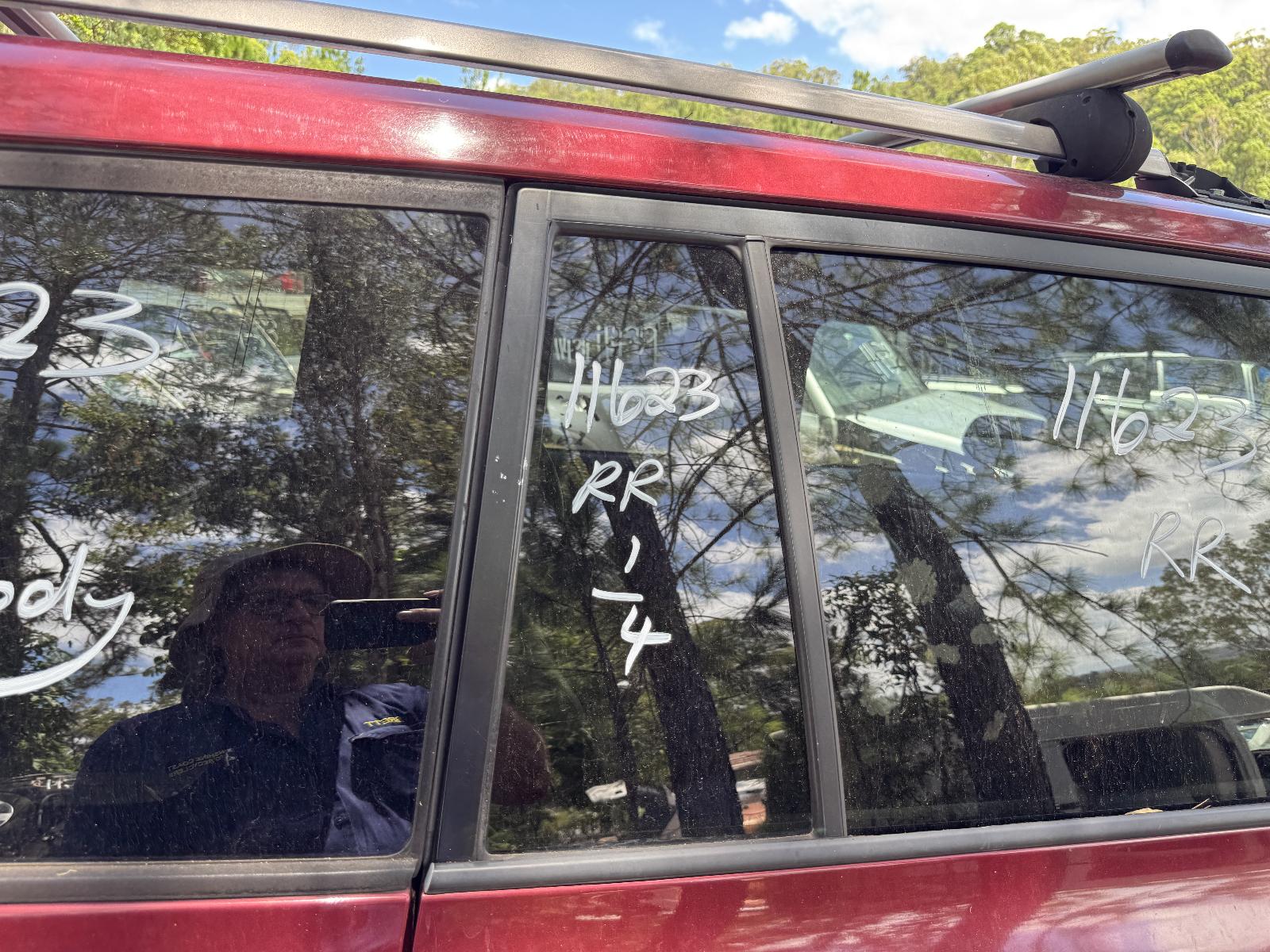 View TOYOTA KLUGER 2007 4 Door Station Wagon Breaking