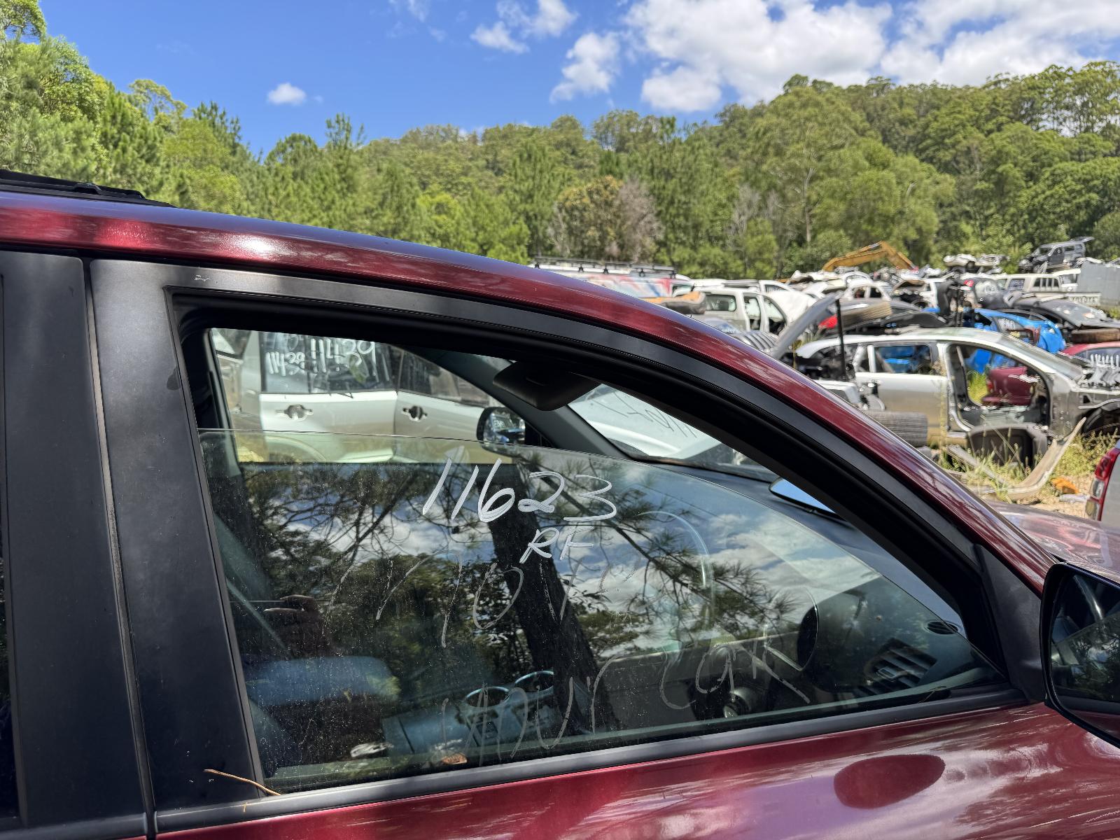 View TOYOTA KLUGER 2007 4 Door Station Wagon Breaking