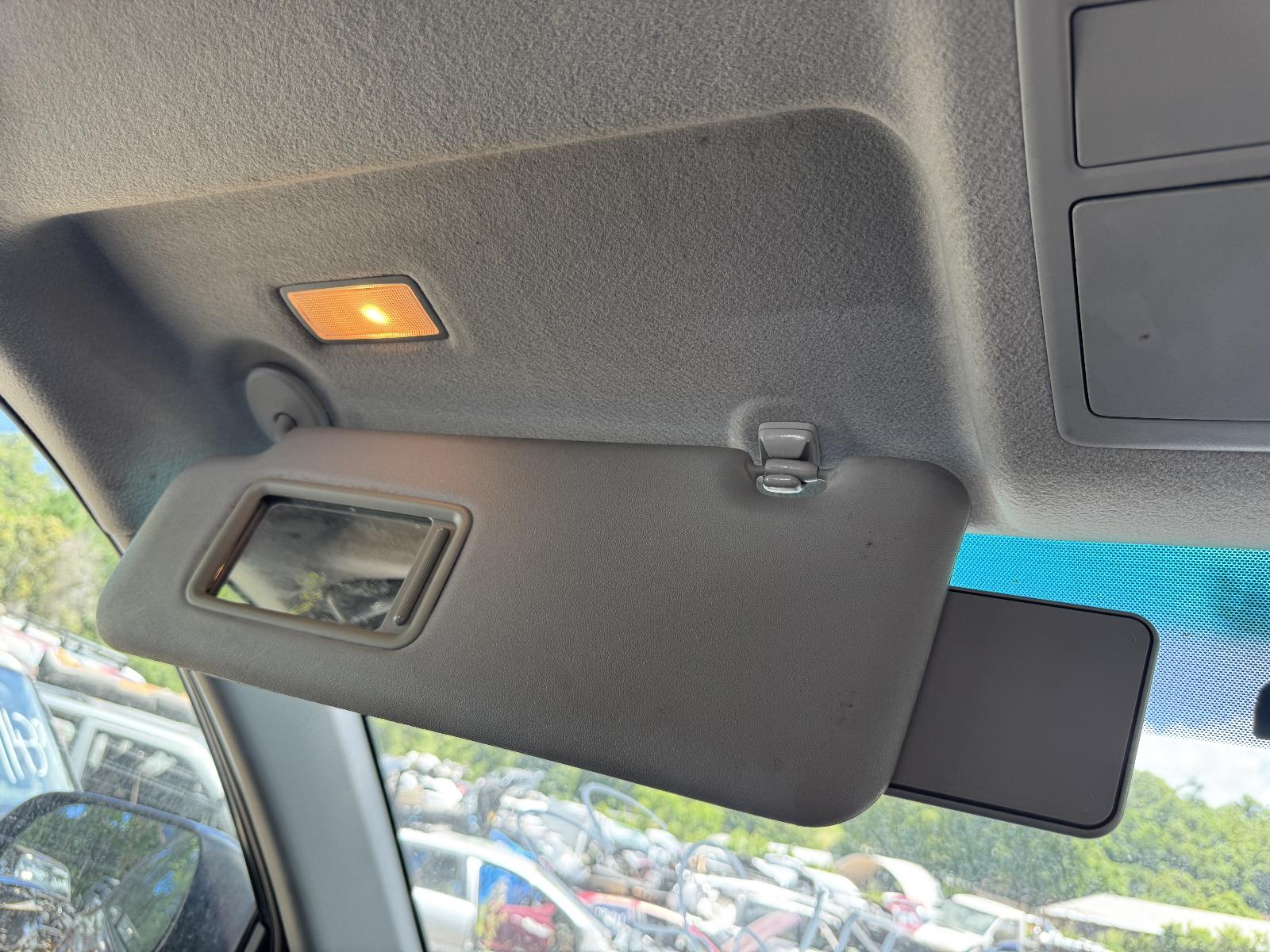 View TOYOTA KLUGER 2007 4 Door Station Wagon Breaking