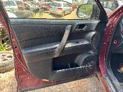 View TOYOTA KLUGER 2007 4 Door Station Wagon Breaking