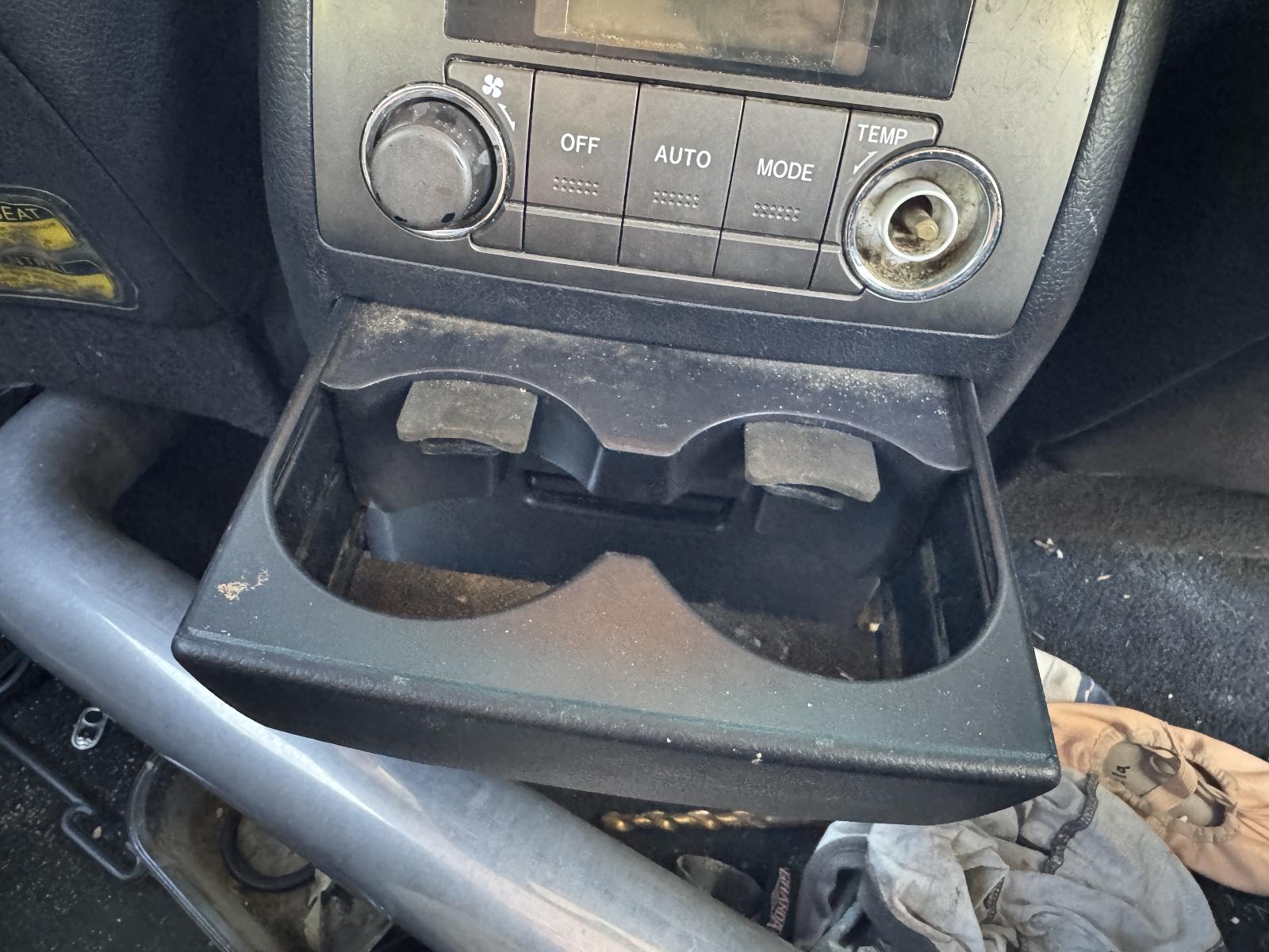 View TOYOTA KLUGER 2007 4 Door Station Wagon Breaking