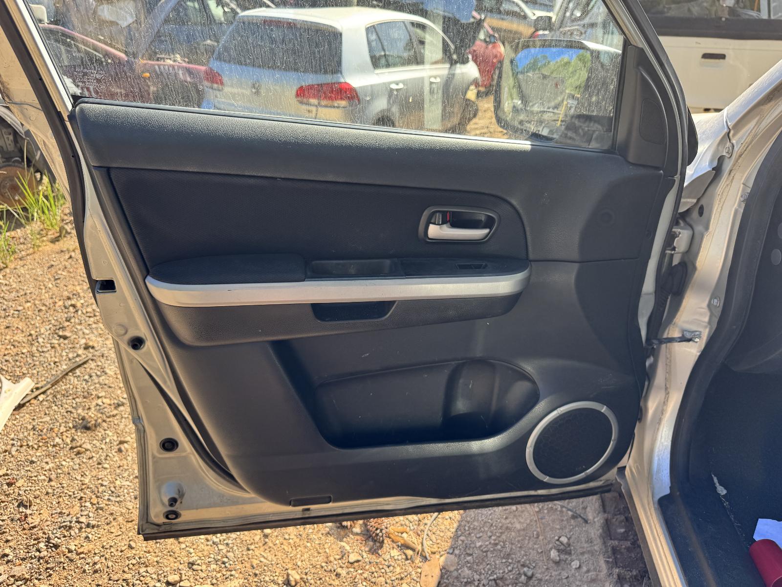 View SUZUKI VITARA 2007 5 Door Station Wagon Breaking