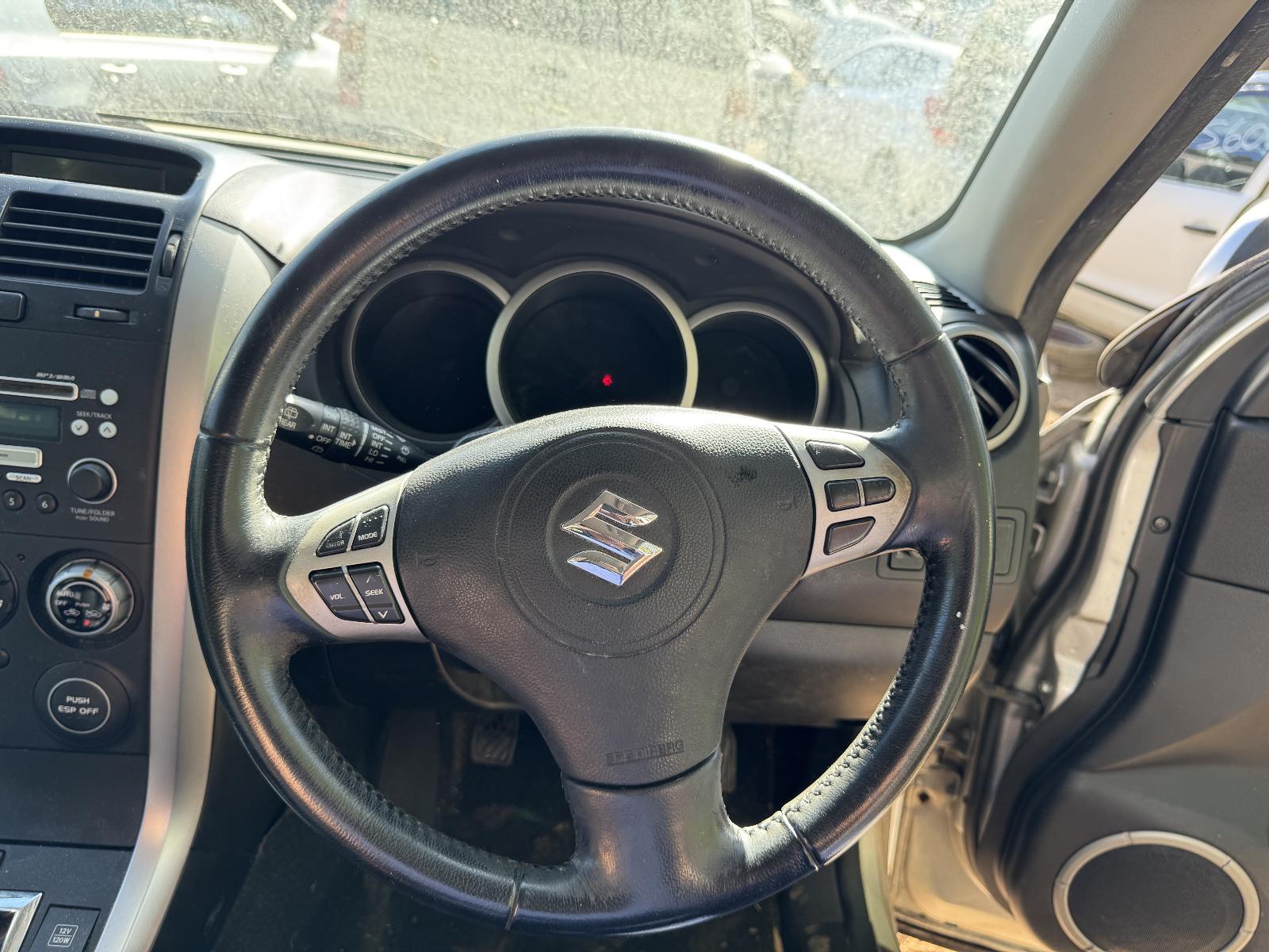 View SUZUKI VITARA 2007 5 Door Station Wagon Breaking