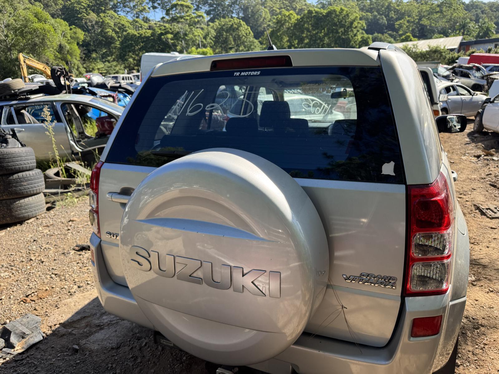 View SUZUKI VITARA 2007 5 Door Station Wagon Breaking