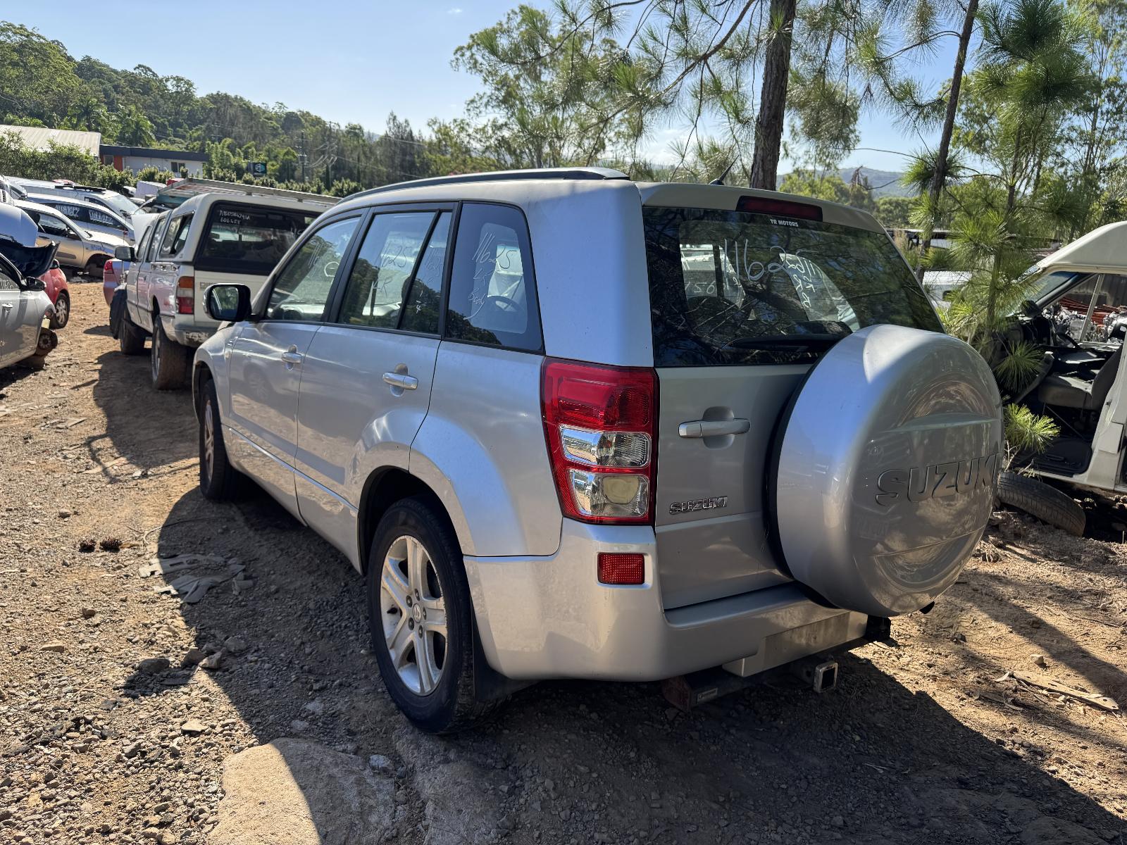 View SUZUKI VITARA 2007 5 Door Station Wagon Breaking