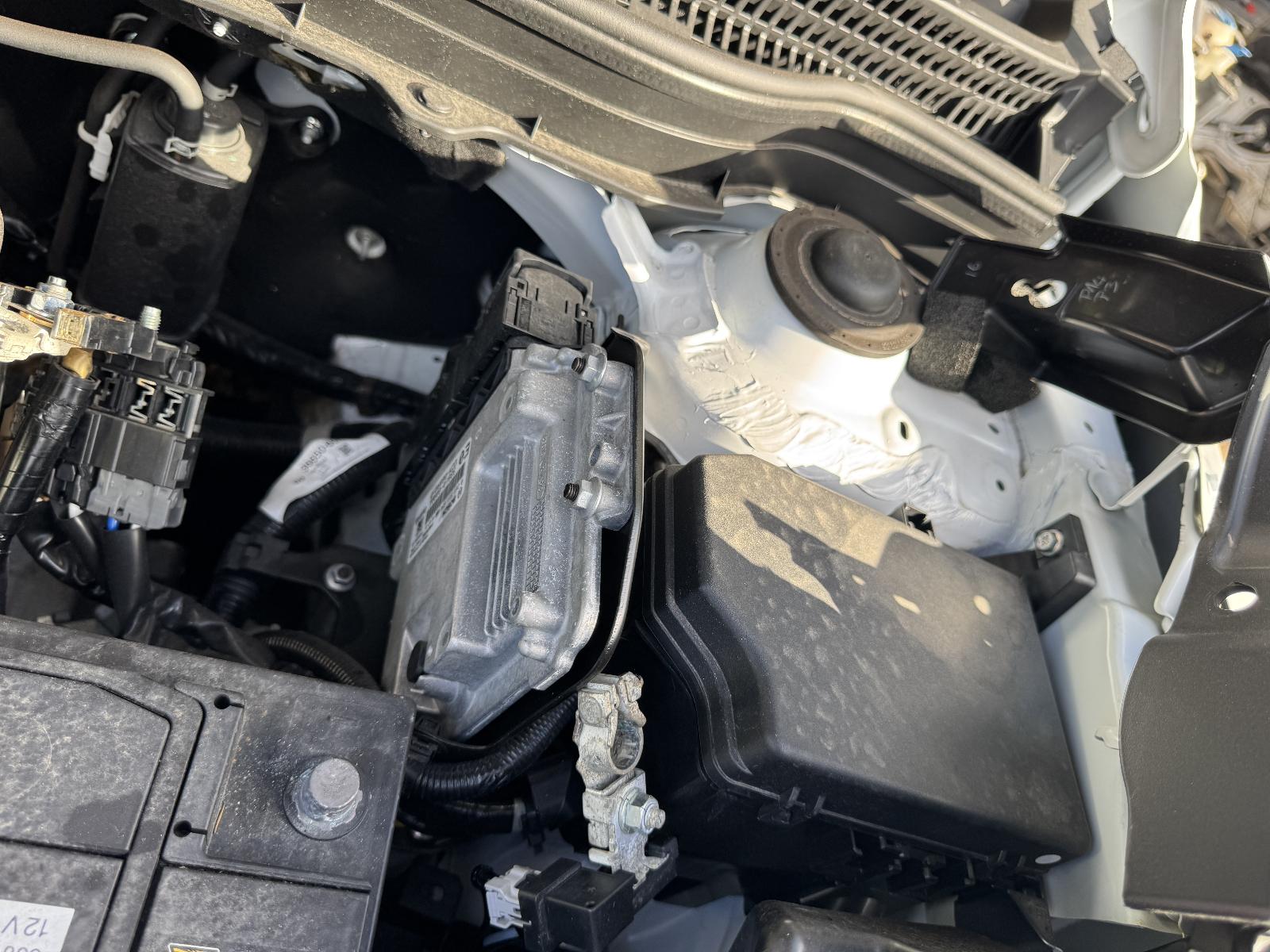 View SUZUKI S-CROSS 2023 5 Door Hatchback Breaking