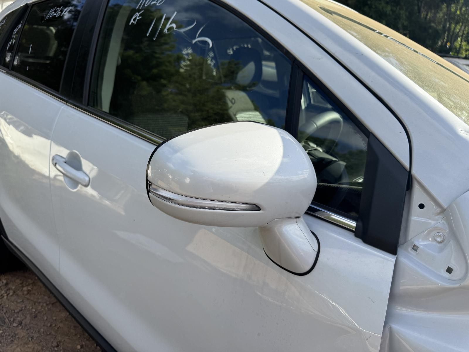 View SUZUKI S-CROSS 2023 5 Door Hatchback Breaking