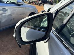View SUZUKI S-CROSS 2023 5 Door Hatchback Breaking