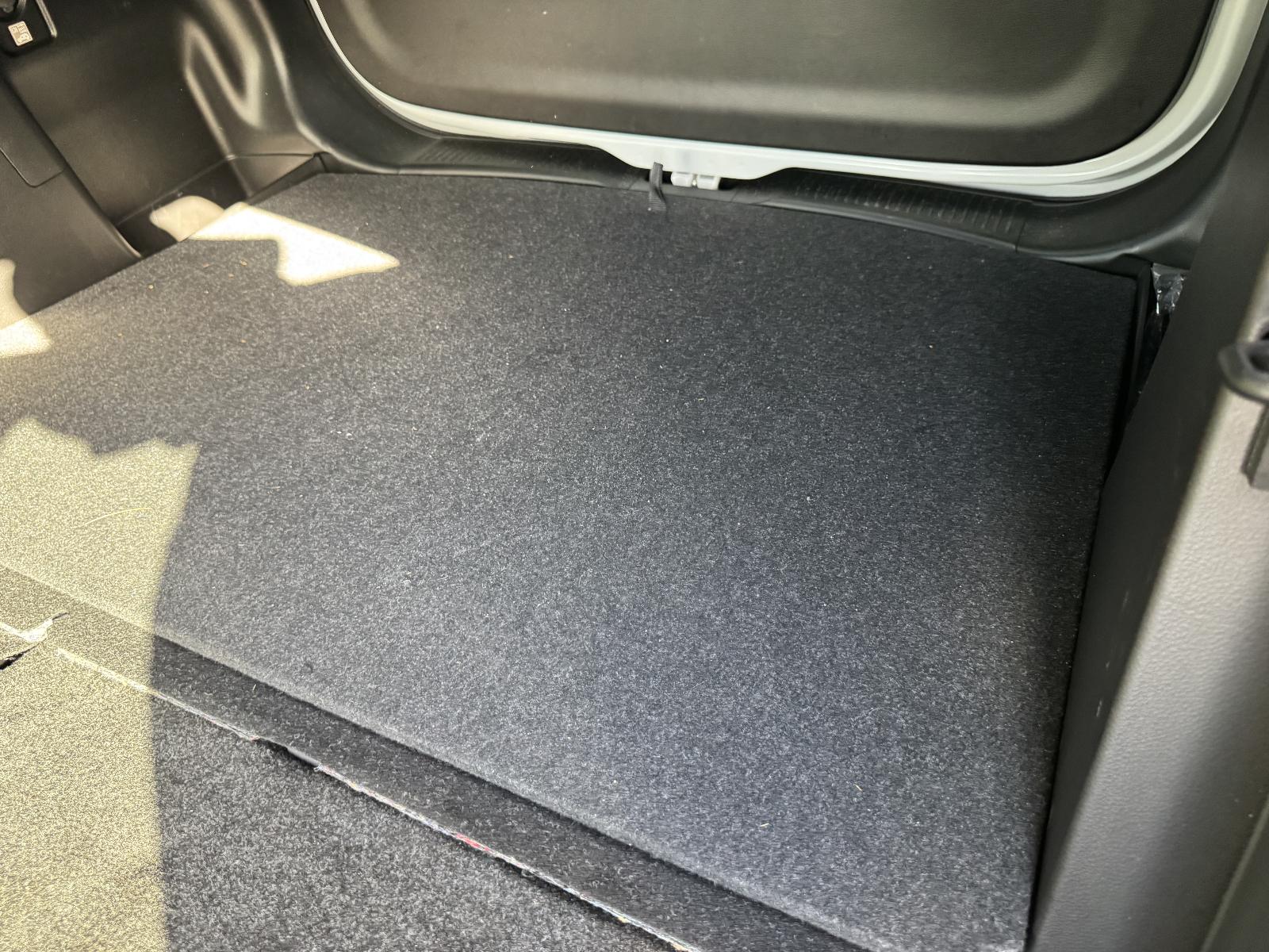 View SUZUKI S-CROSS 2023 5 Door Hatchback Breaking
