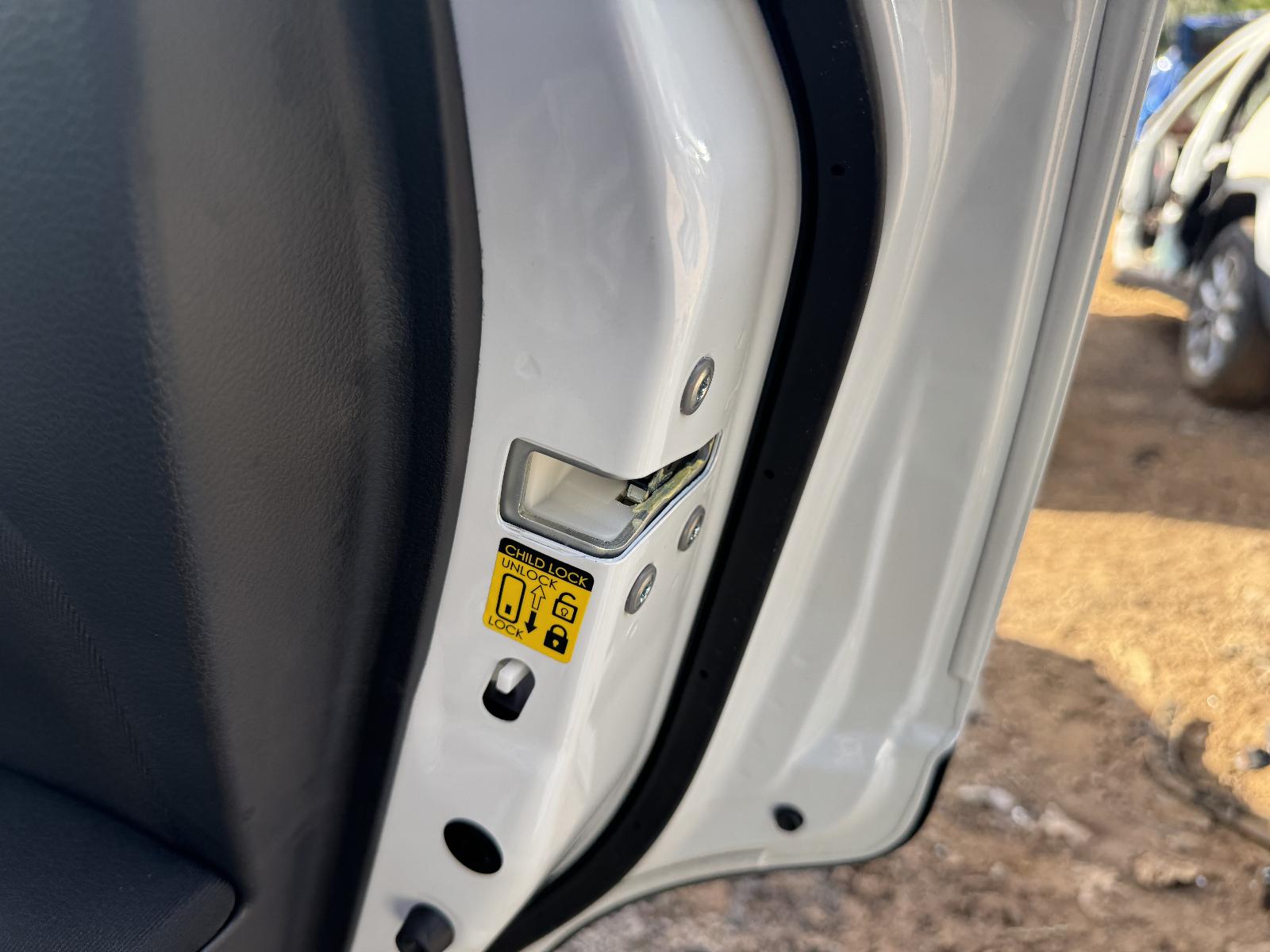 View SUZUKI S-CROSS 2023 5 Door Hatchback Breaking