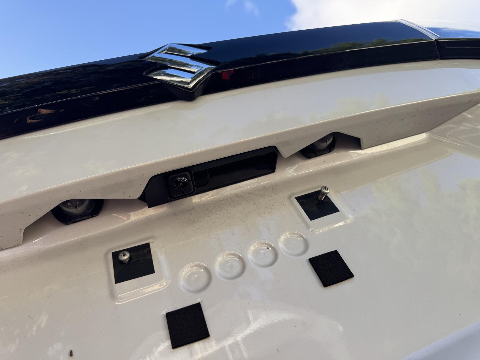 View SUZUKI S-CROSS 2023 5 Door Hatchback Breaking