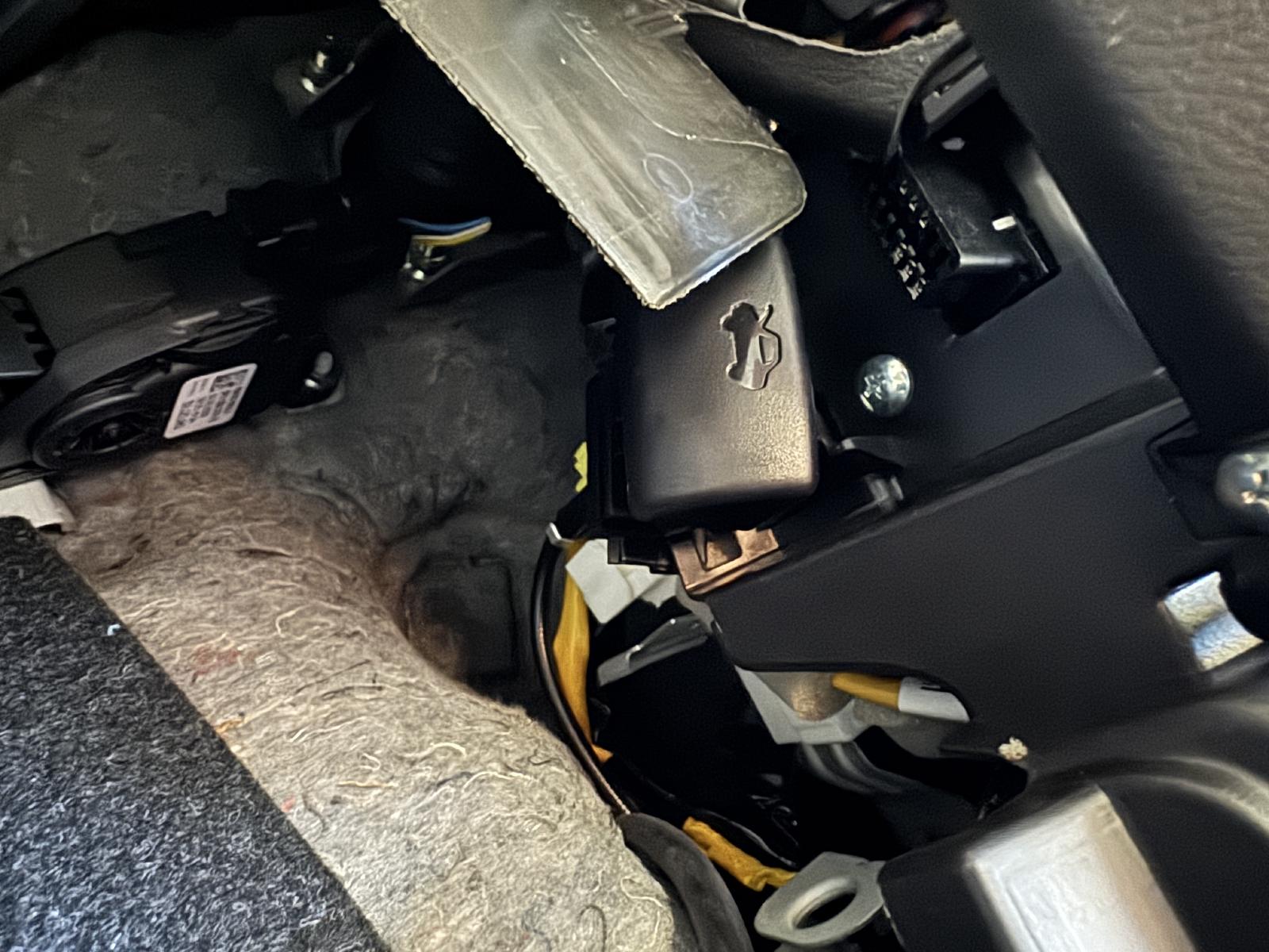 View SUZUKI S-CROSS 2023 5 Door Hatchback Breaking
