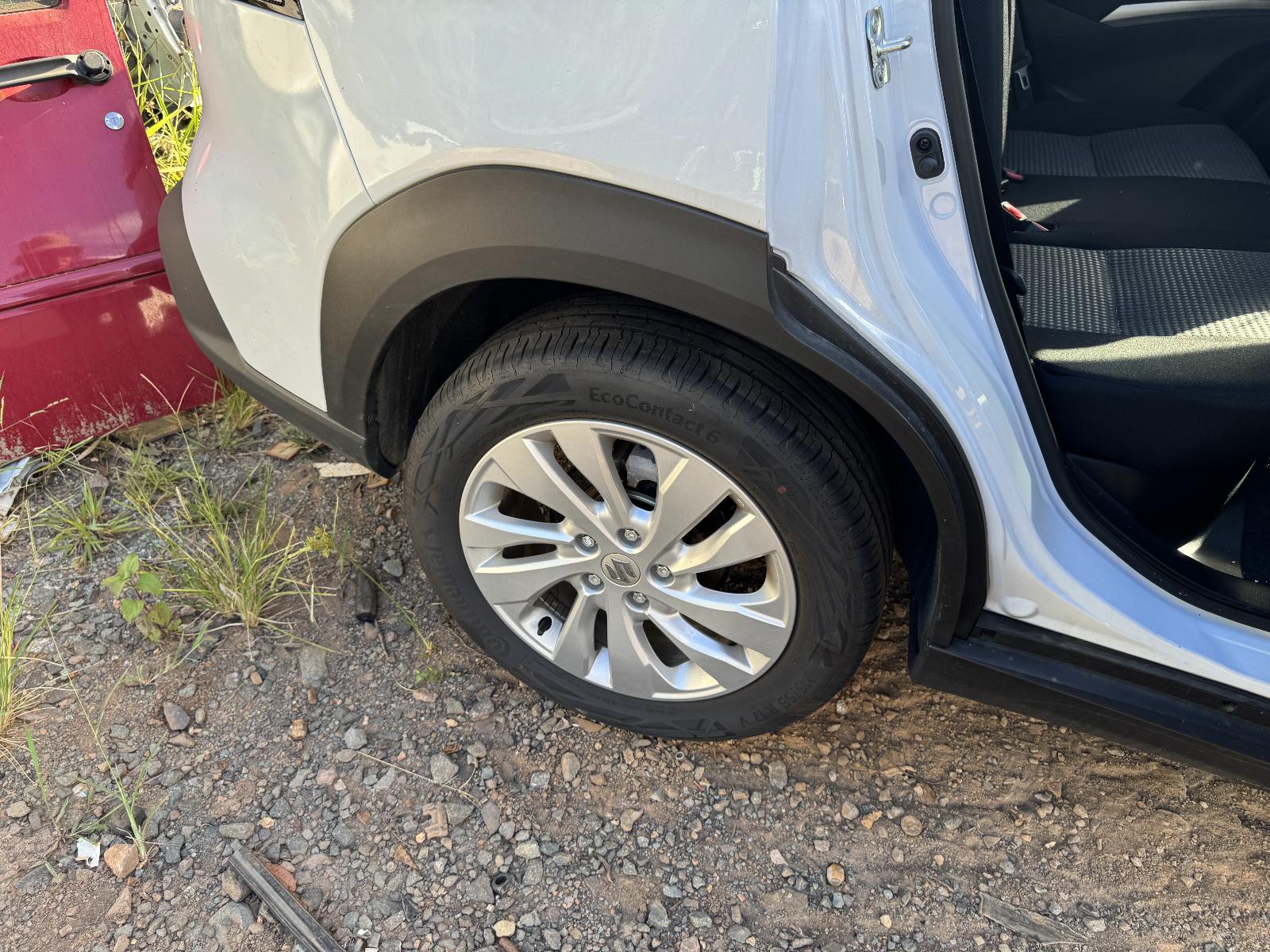 View SUZUKI S-CROSS 2023 5 Door Hatchback Breaking