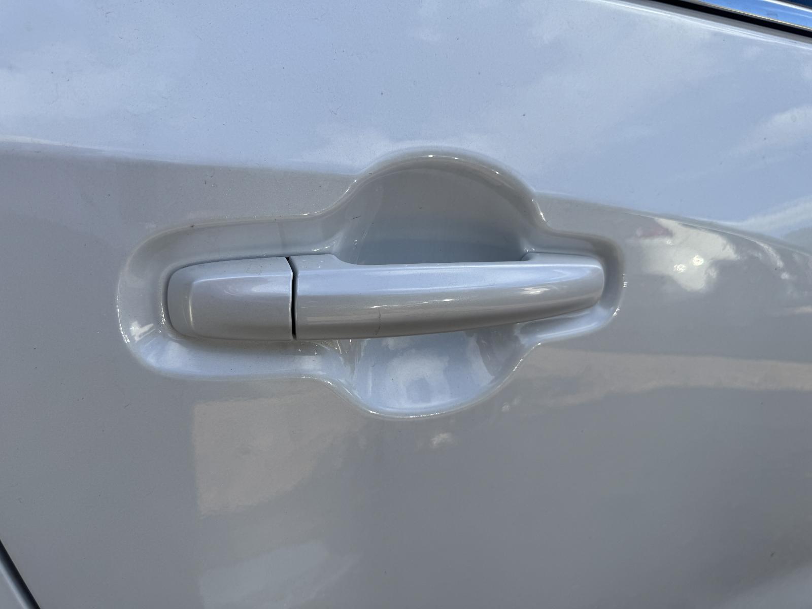 View SUZUKI S-CROSS 2023 5 Door Hatchback Breaking