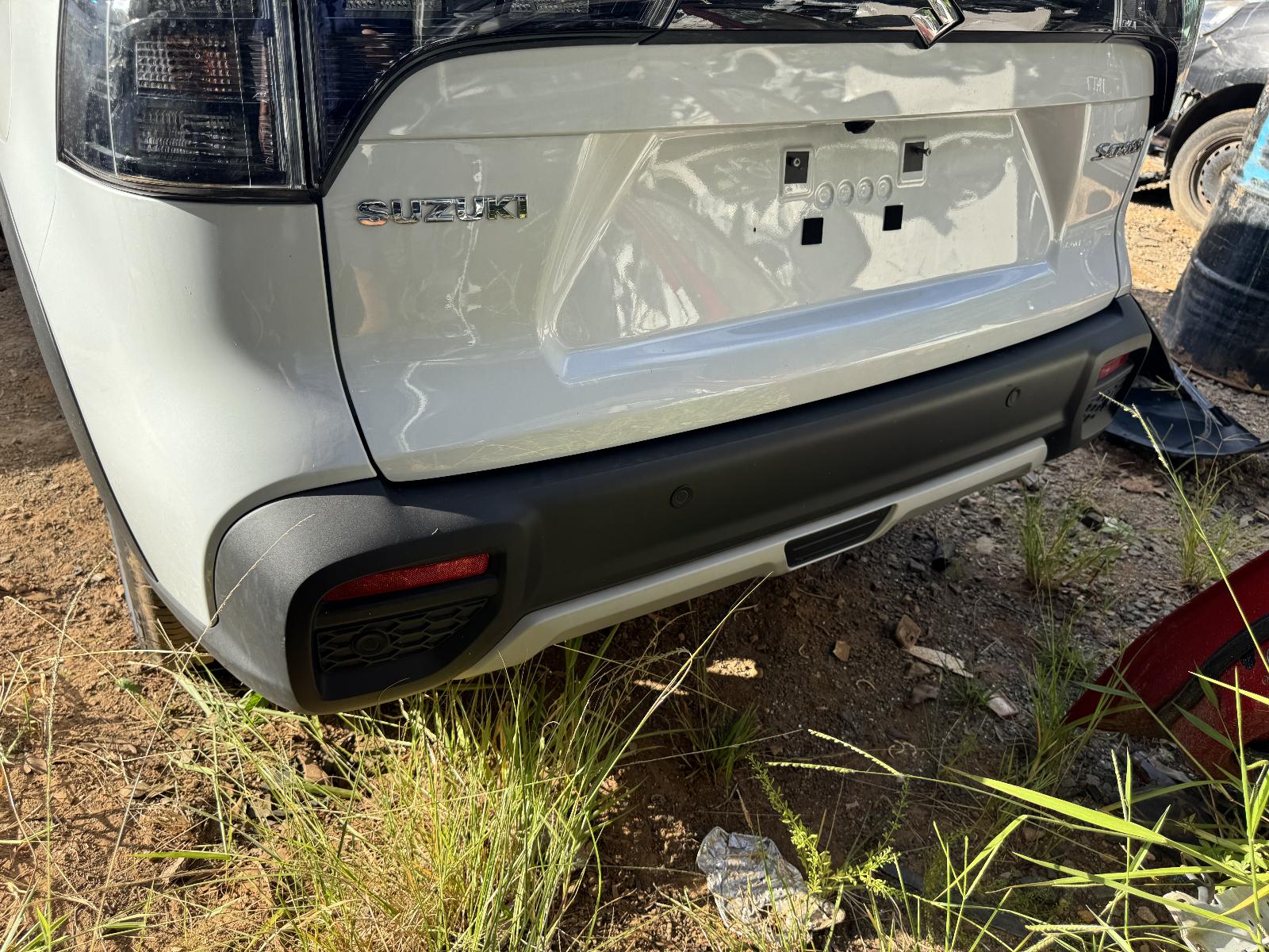 View SUZUKI S-CROSS 2023 5 Door Hatchback Breaking