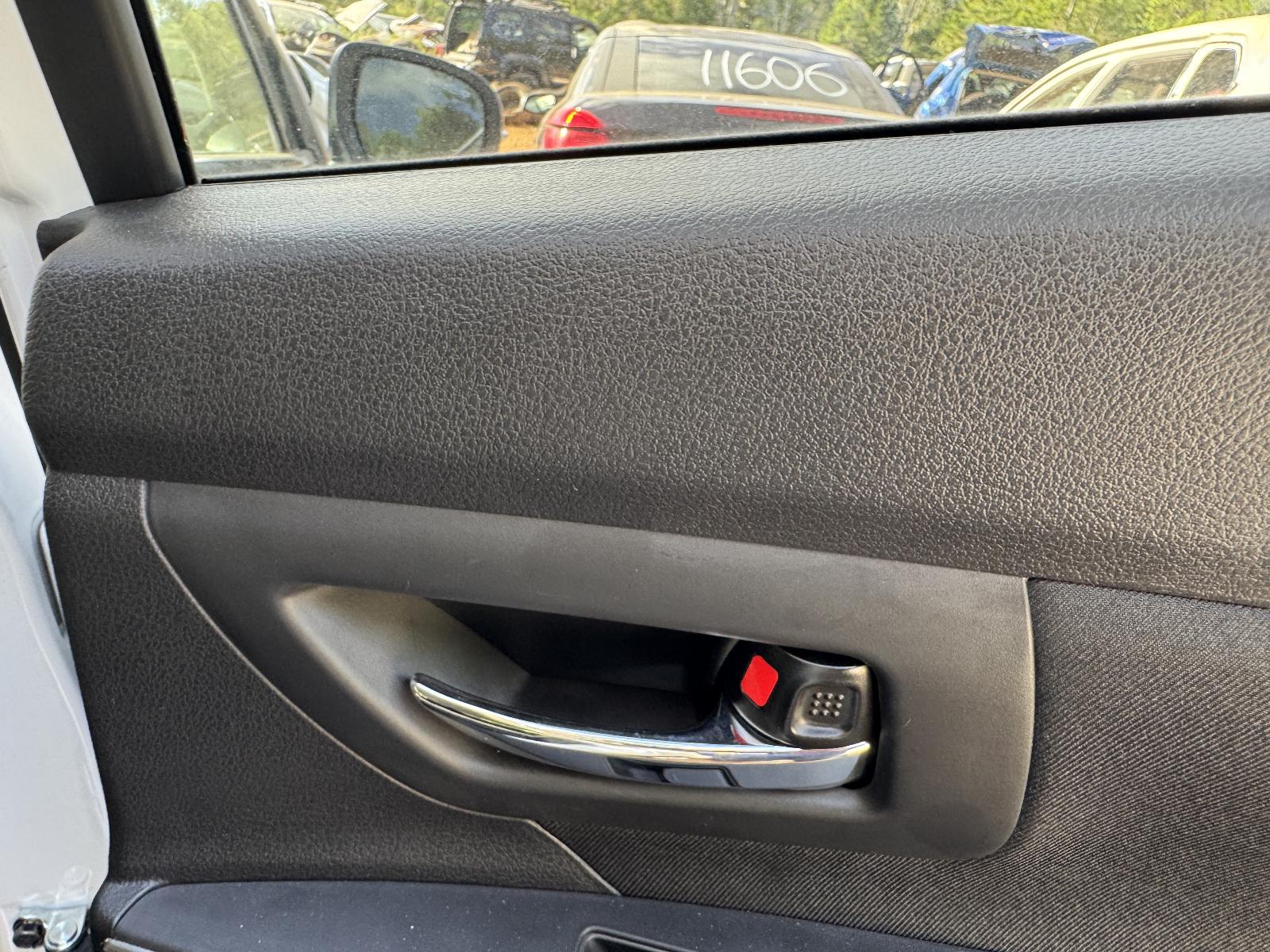 View SUZUKI S-CROSS 2023 5 Door Hatchback Breaking