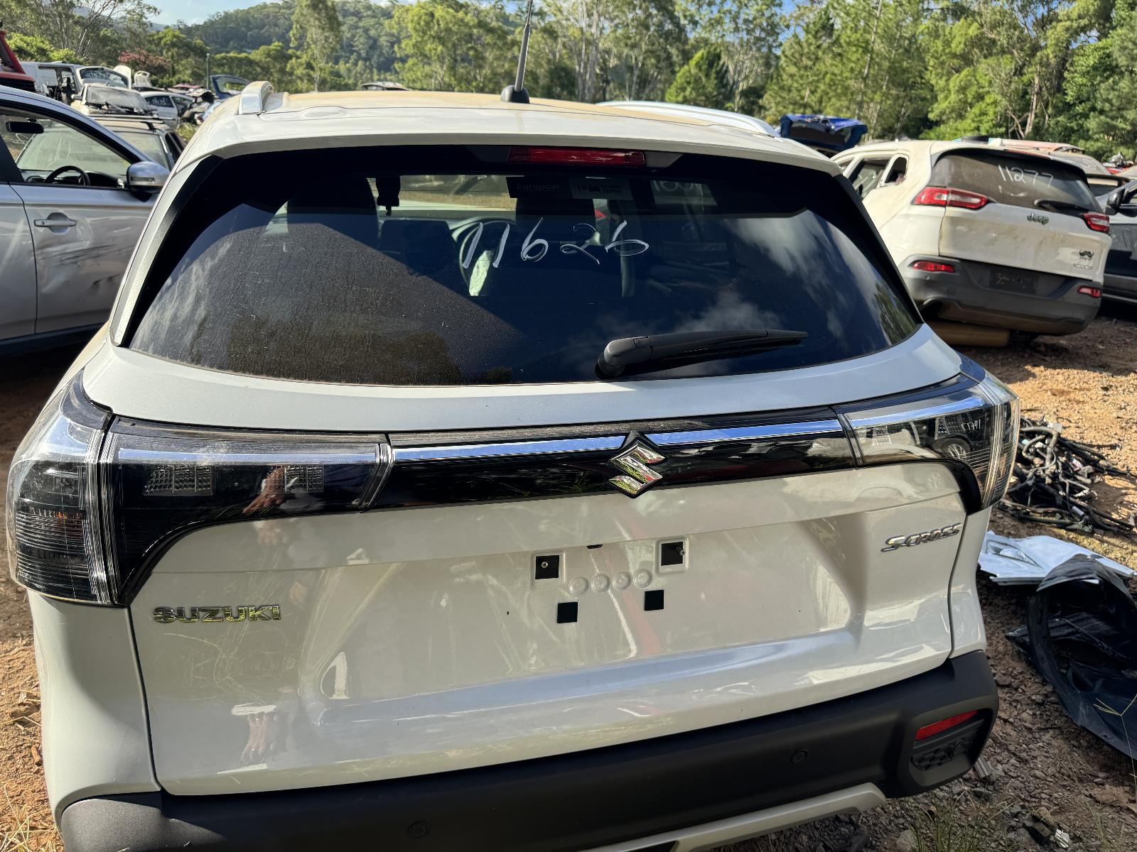 View SUZUKI S-CROSS 2023 5 Door Hatchback Breaking