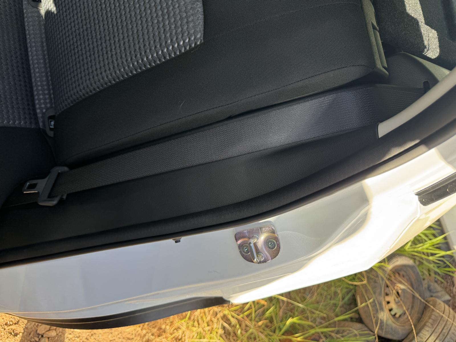 View SUZUKI S-CROSS 2023 5 Door Hatchback Breaking