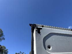 View FORD TRANSIT 2006 2 Door Van Breaking