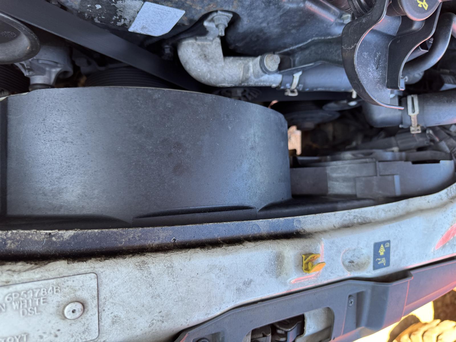 View FORD TRANSIT 2006 2 Door Van Breaking