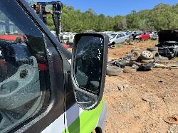 View FORD TRANSIT 2006 2 Door Van Breaking