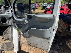 View FORD TRANSIT 2006 2 Door Van Breaking