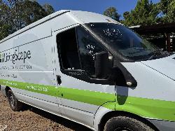 View FORD TRANSIT 2006 2 Door Van Breaking