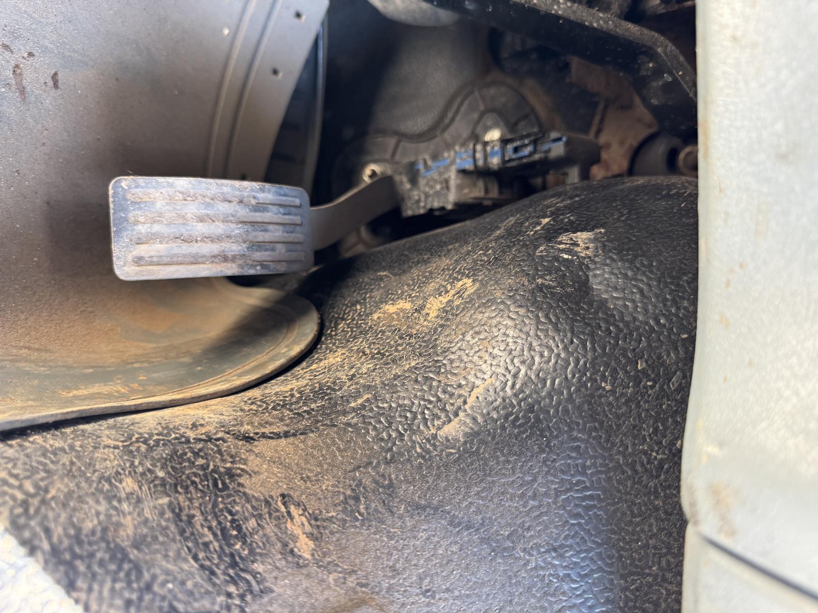 View FORD TRANSIT 2006 2 Door Van Breaking
