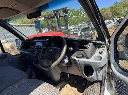 View FORD TRANSIT 2006 2 Door Van Breaking
