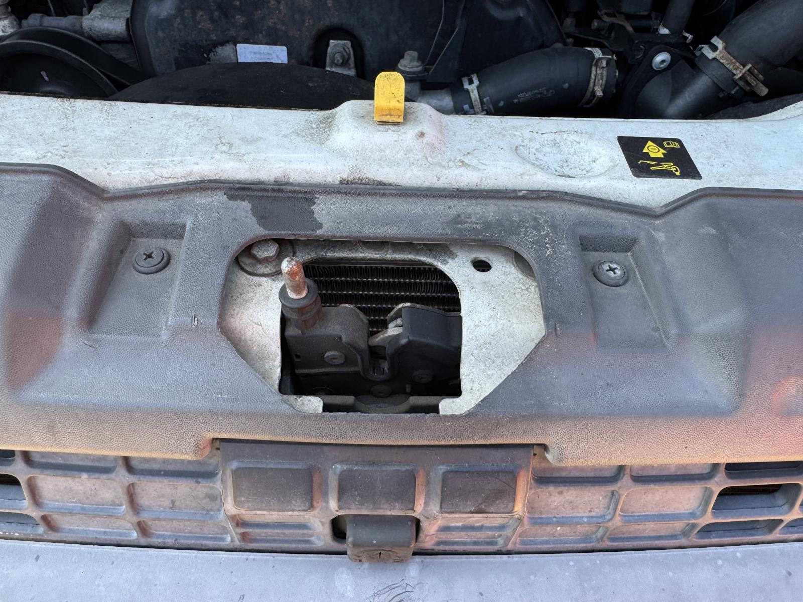 View FORD TRANSIT 2006 2 Door Van Breaking