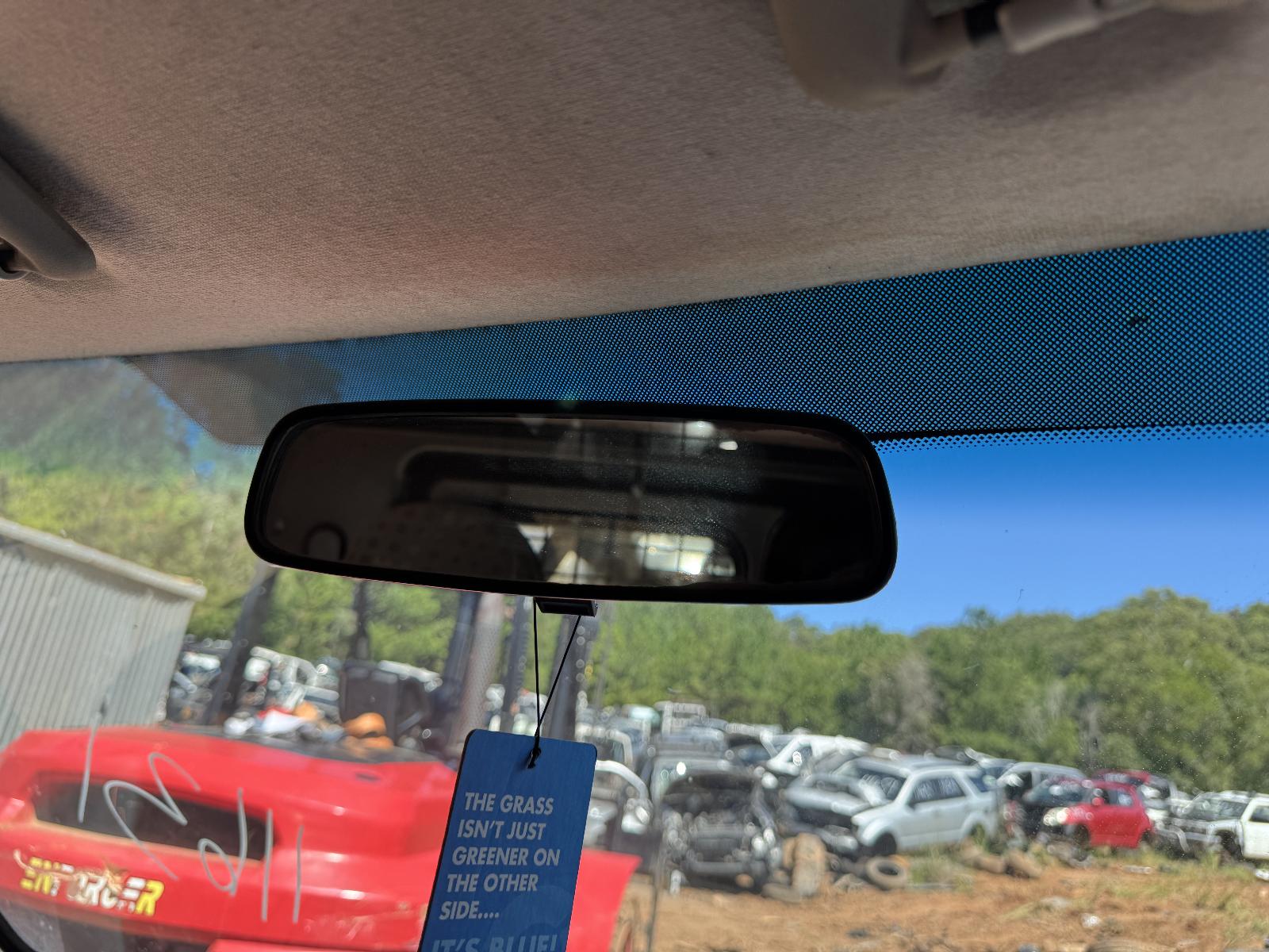 View FORD TRANSIT 2006 2 Door Van Breaking