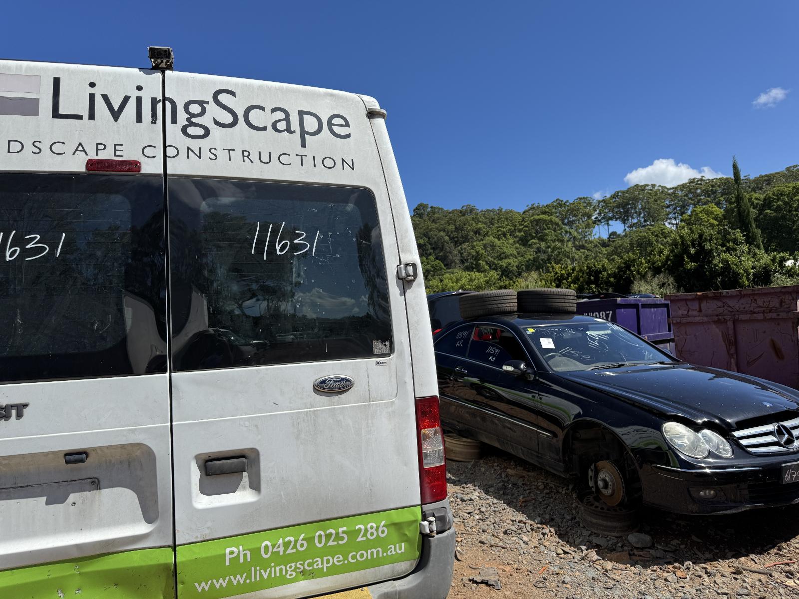 View FORD TRANSIT 2006 2 Door Van Breaking