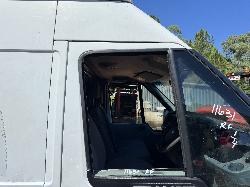 View FORD TRANSIT 2006 2 Door Van Breaking